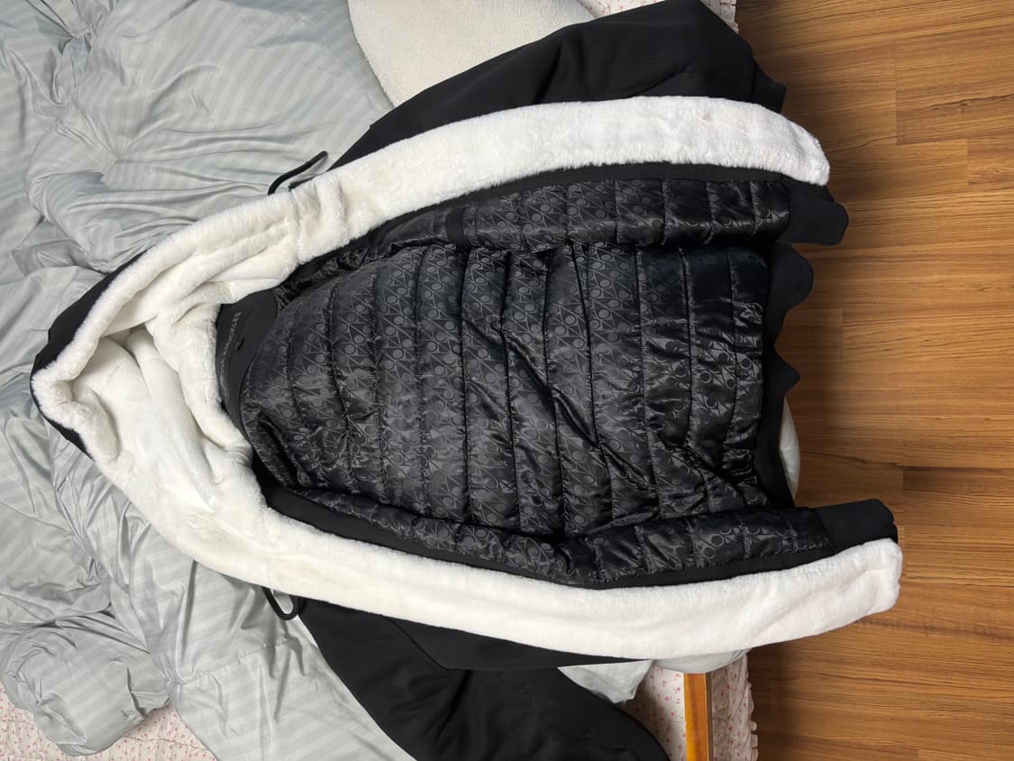 무스너클 버니스웨터 상품이미지1