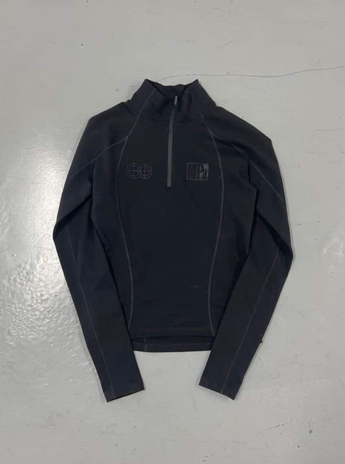 플라스틱 프로덕트 하프집업 상품이미지2