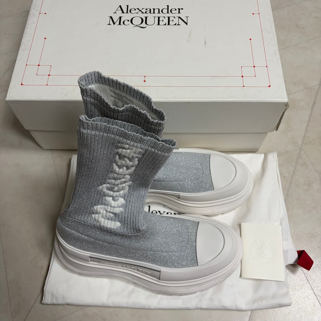 새상품(230)알렉산더맥퀸 그래피티 니트 트레드 슬릭 부츠 실버 상품이미지3