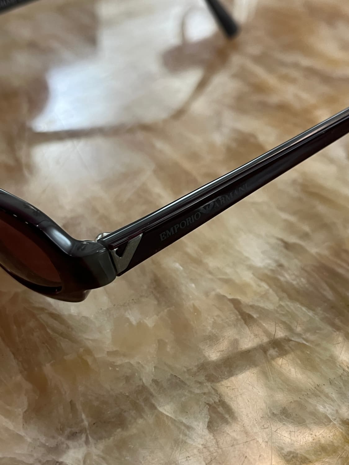 엠포리오 아르마니 버건디 선글라스  상품이미지4