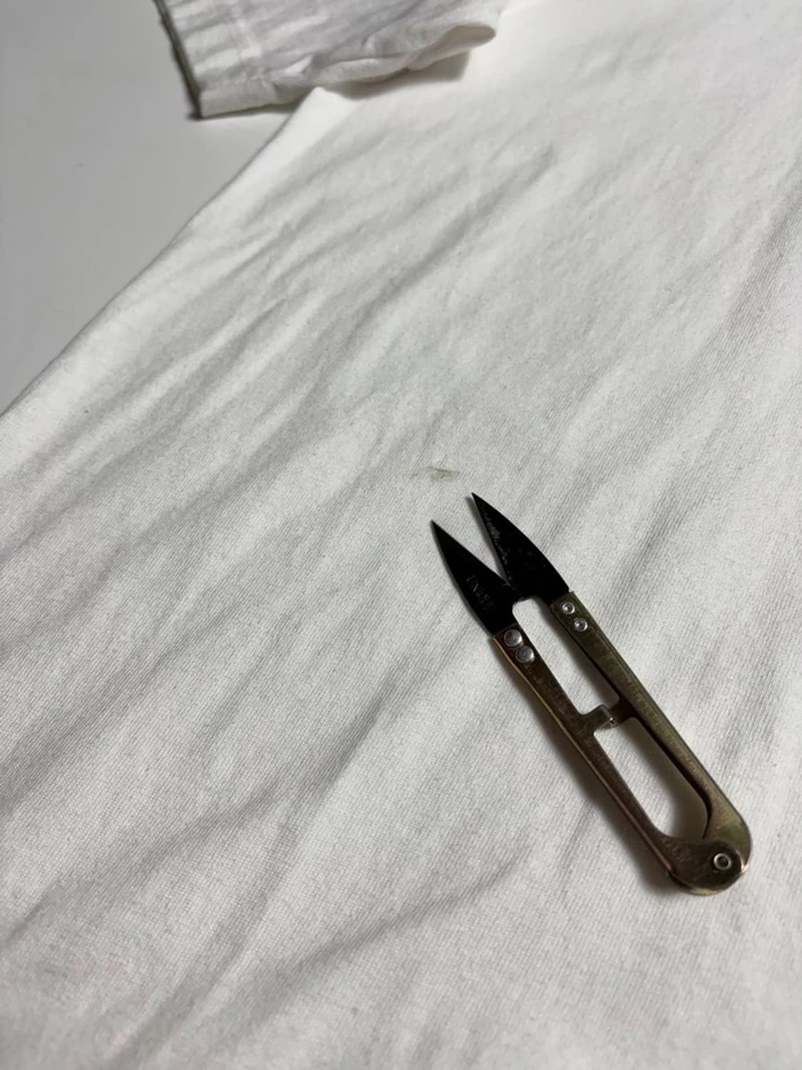 칼하트 루즈핏 로고 패치 포켓 반팔 티셔츠 R2073 상품이미지4