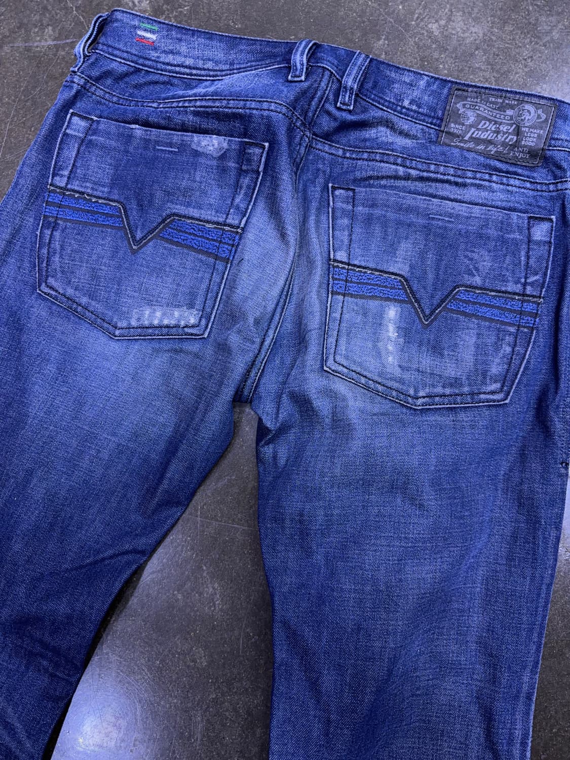 디젤 빈티지 중청 라인 워싱 플레어 부츠컷 데님팬츠 31 상품이미지8