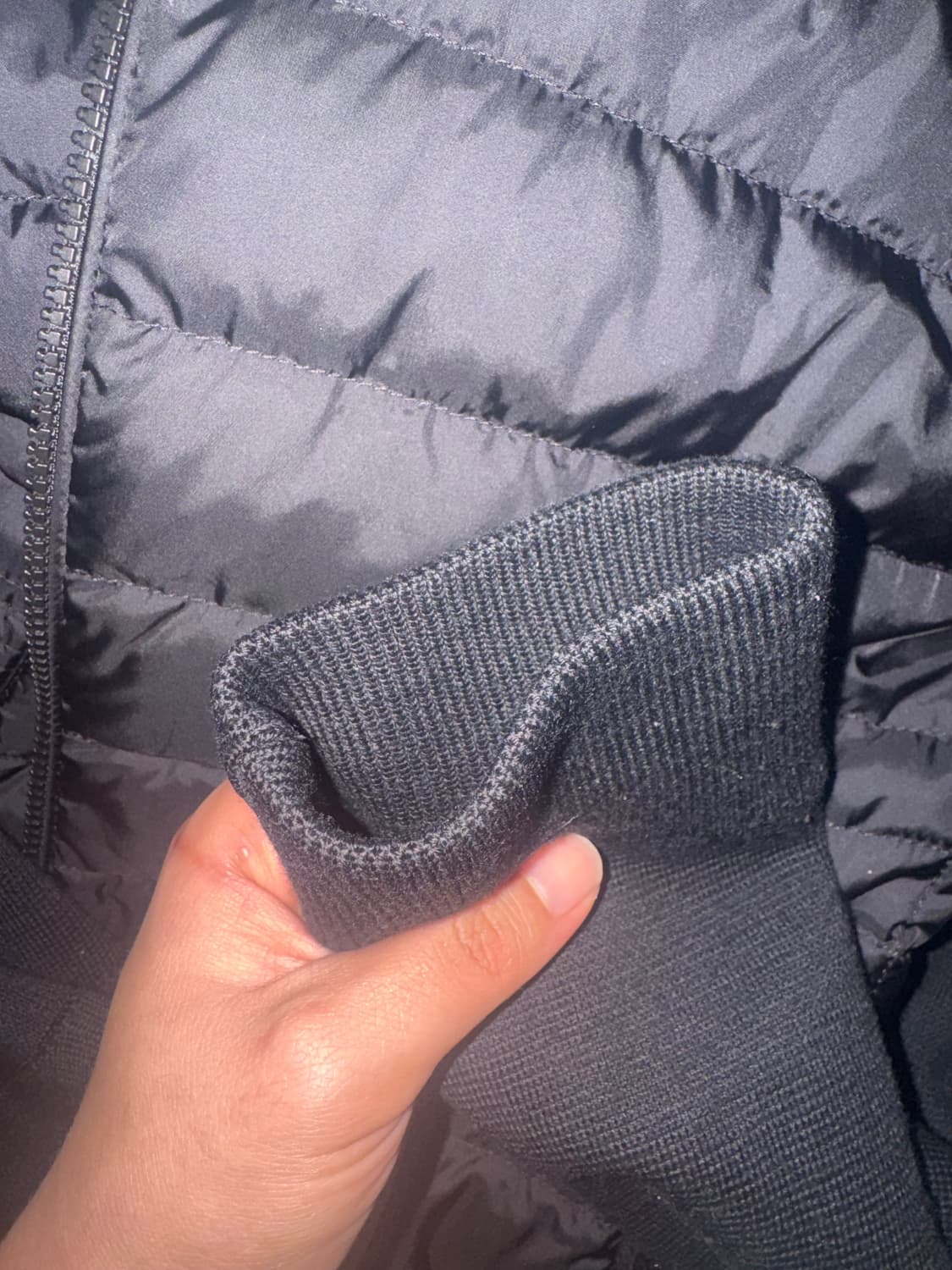 몽클레어 니트 패딩 24FW 상품이미지3