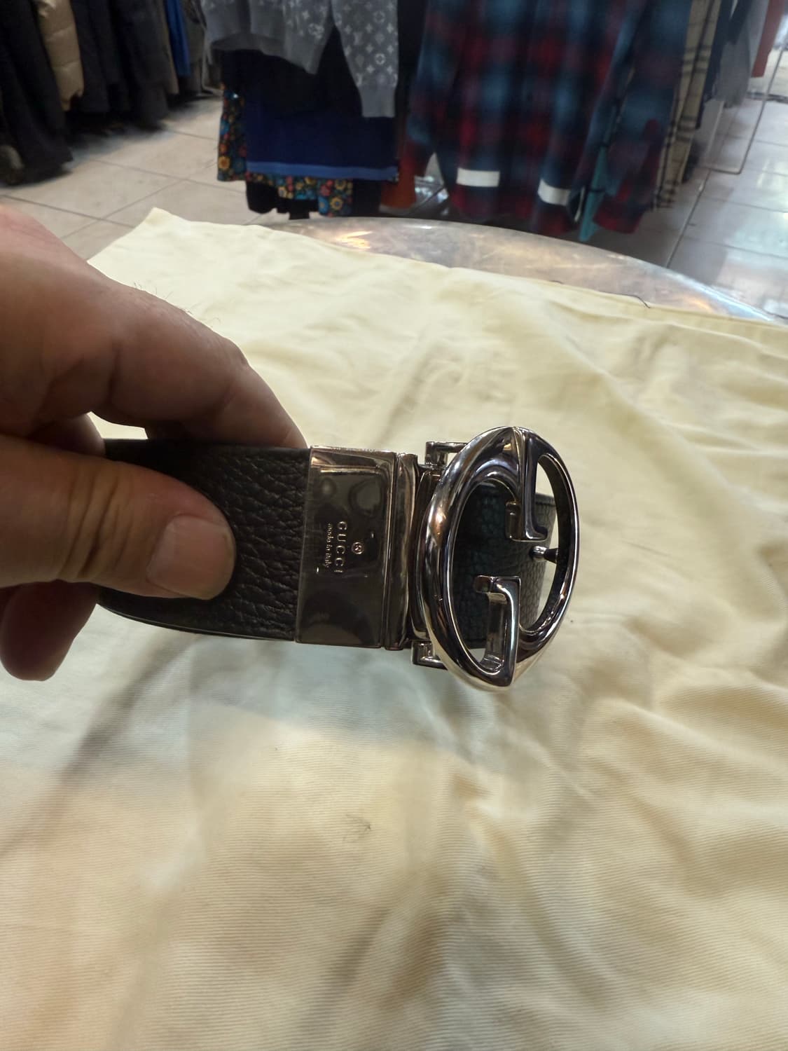 32-33 정품 구찌 인터로킹 리버시블 벨트 팝니다 상품이미지2