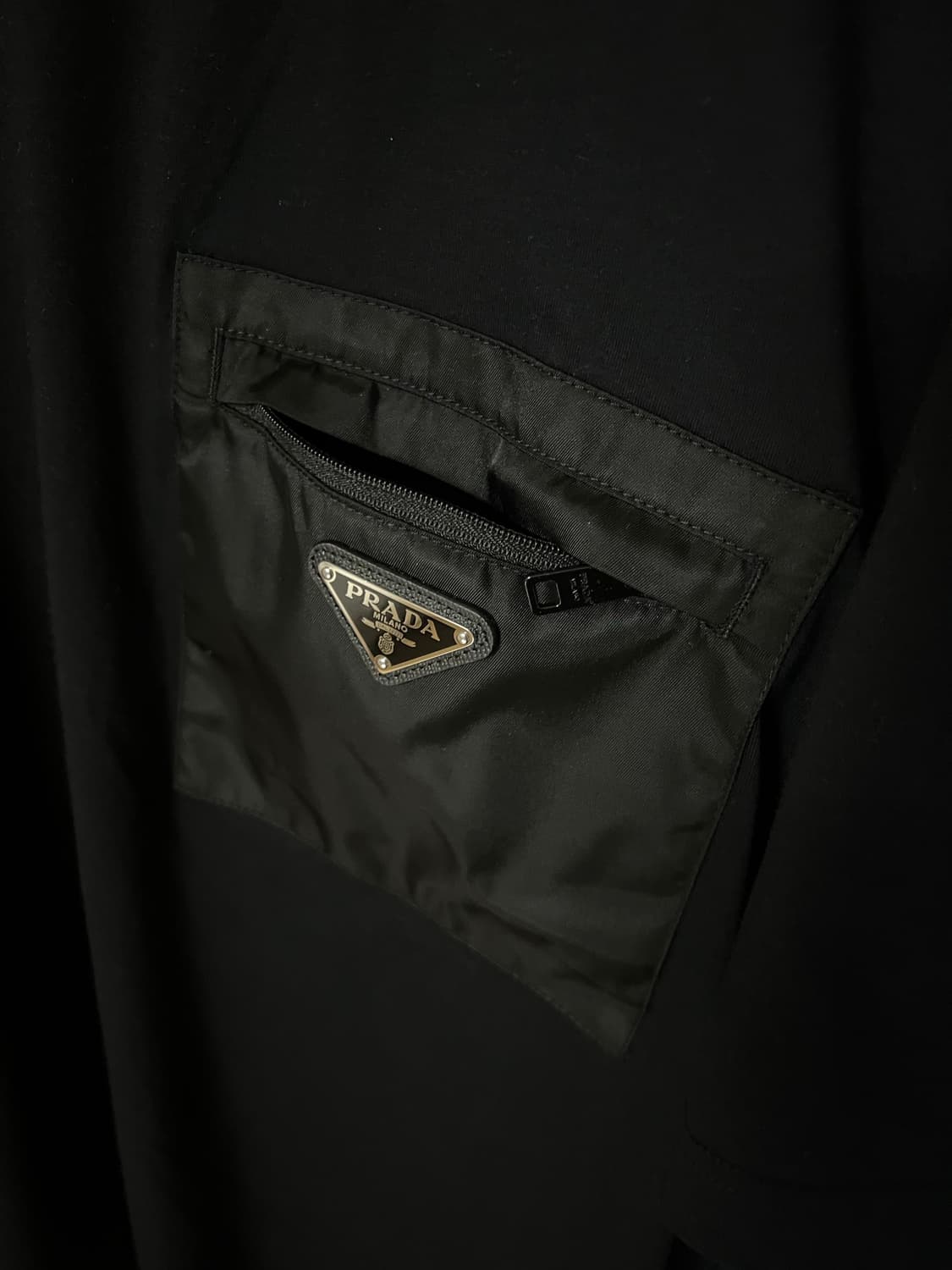 프라다 나일론 포켓 반팔 티셔츠 상품이미지4