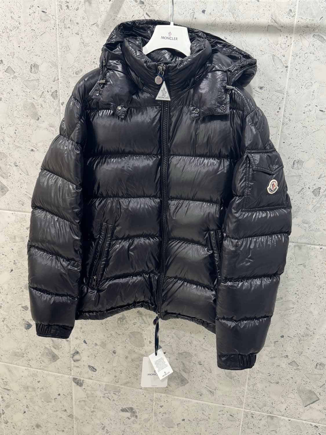몽클레어 마야 유광패딩 4사이즈 민트급 풀구성 상품이미지1