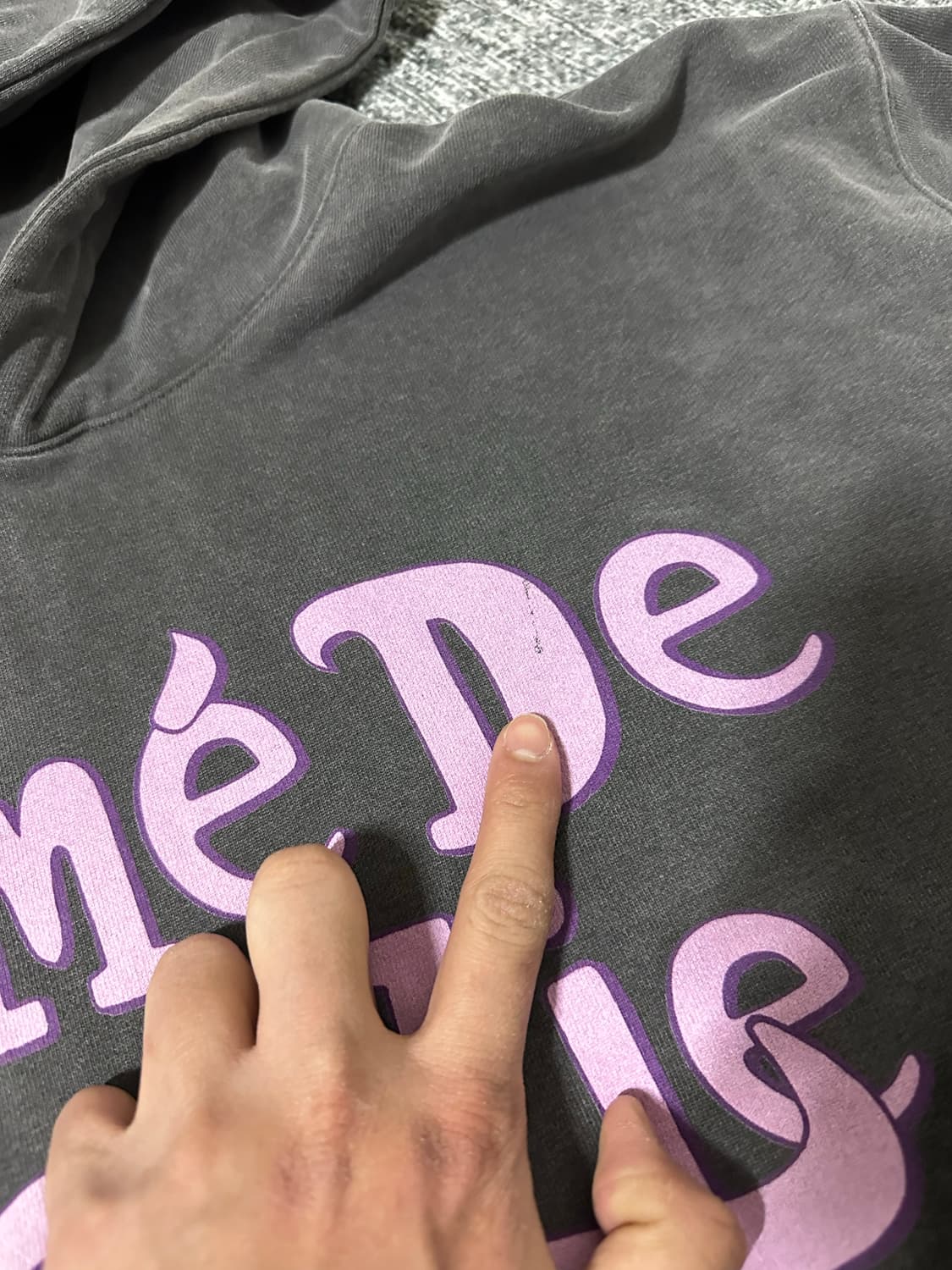 아크메드라비 케어베어 콜라보 후드티 블랙 상품이미지7