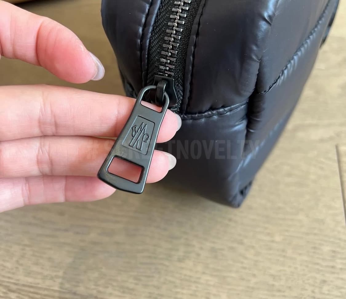 몽클레어 패딩파우치 골프파우치 퀄팅파우치 블랙 상품이미지5