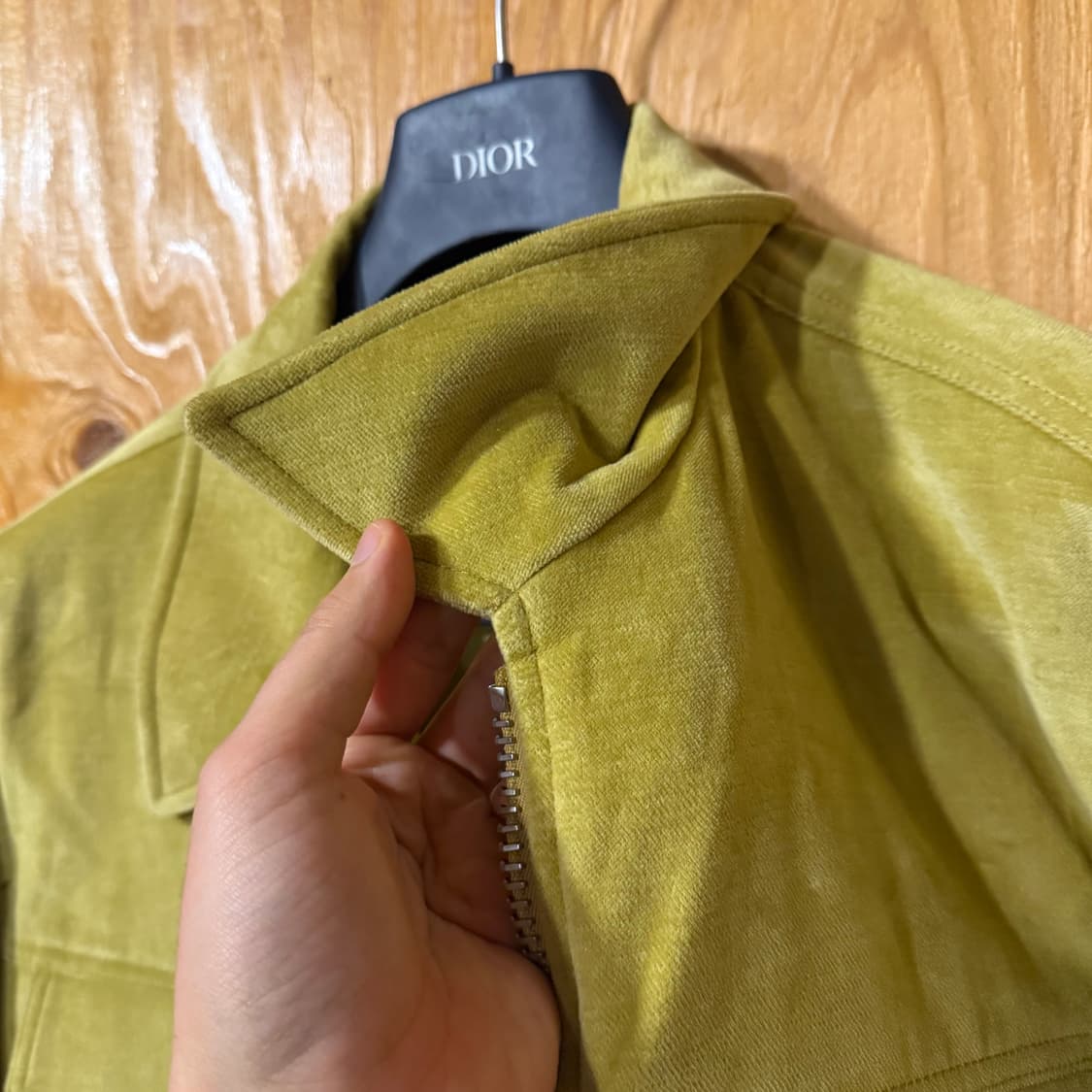 톰포드 올리브 벨벳 레더 트러커 자켓  상품이미지3