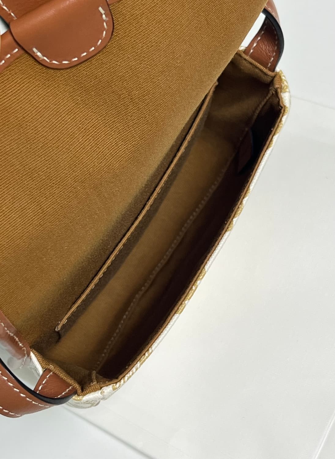 [정품] 셀린느 트리오페 베사체 미니백 상품이미지10