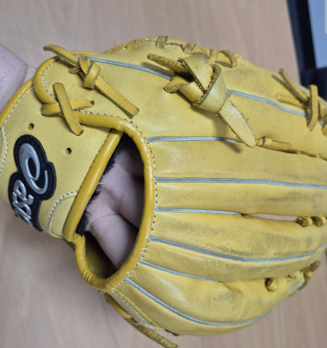 아식스 정품 글러브 싸게 팝니다 상품이미지3