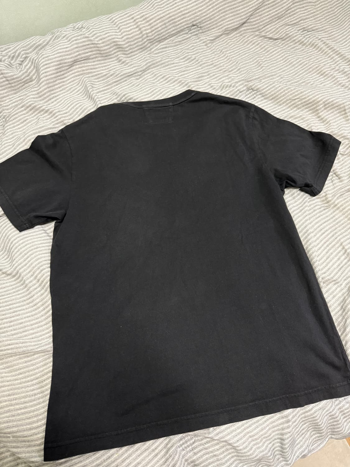 C.P컴퍼니 포켓 반팔 티셔츠 블랙(L) 상품이미지2