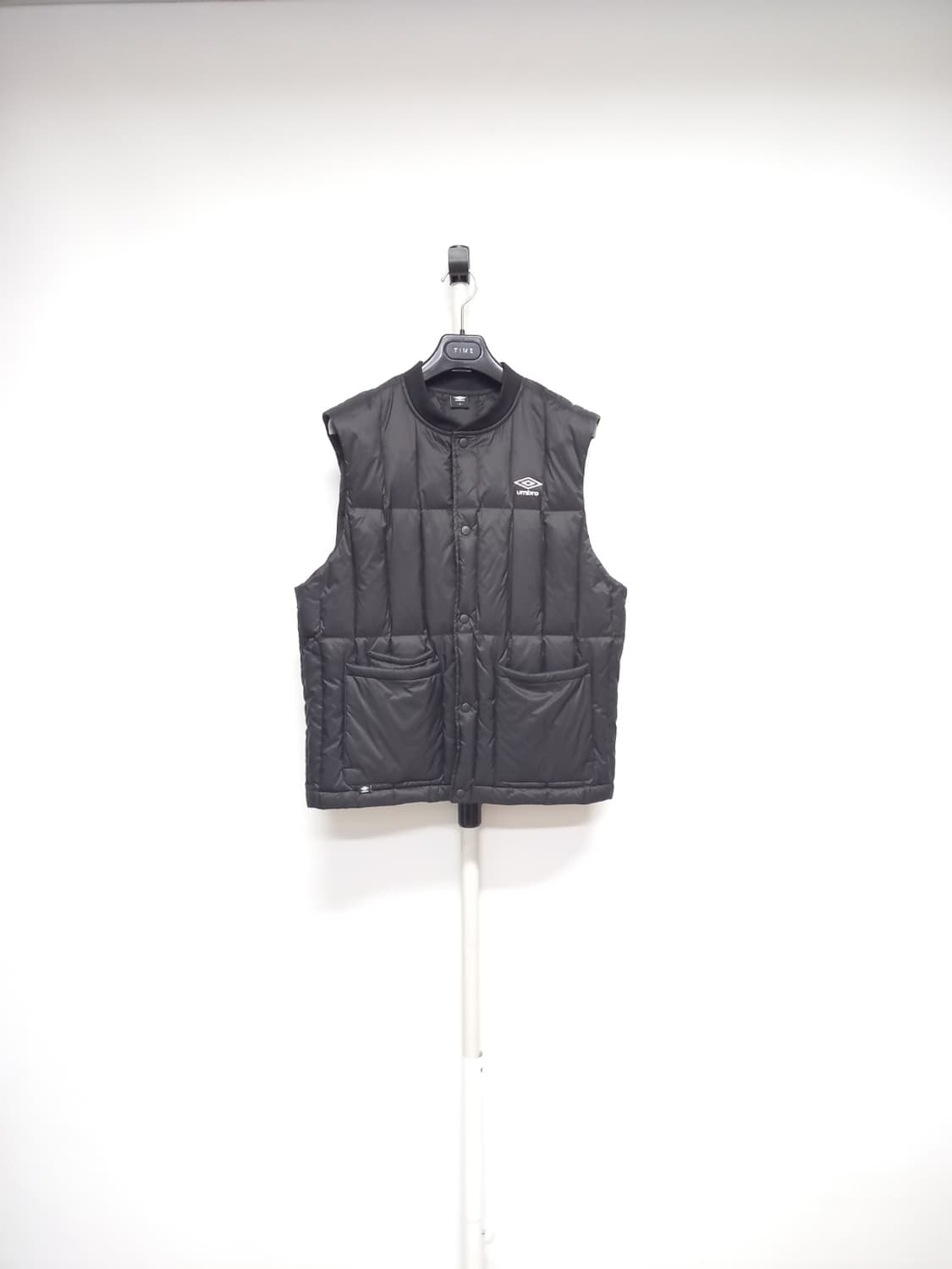 엄브로 남성 경량 구스 패딩 베스트 100.95 상품이미지1