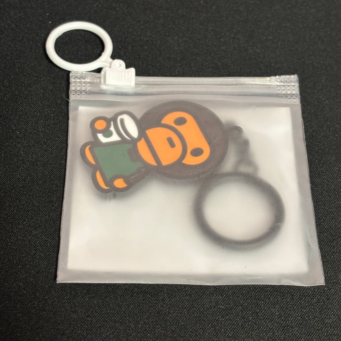 스타벅스 X 베이프 베이비 마일로 키 체인 A 상품이미지2