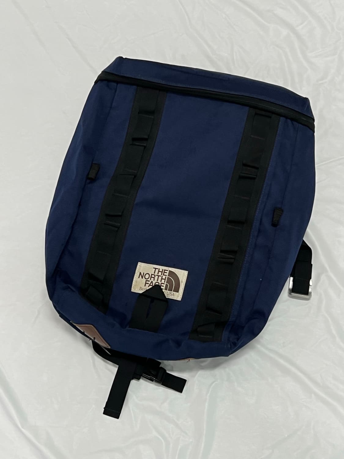 (OS) 노스페이스 화이트라벨 사각 백팩 네이비 상품이미지1