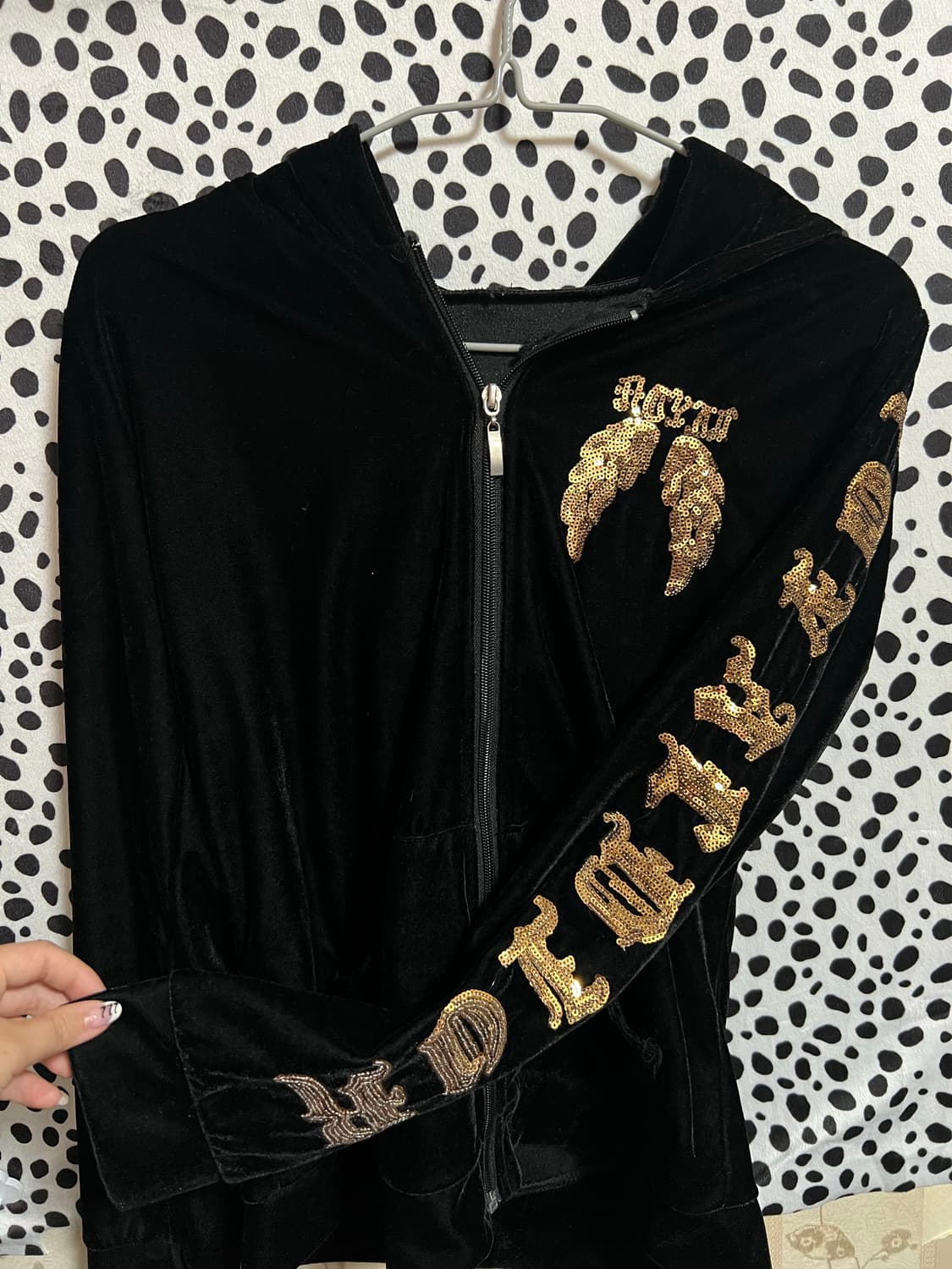 벨벳 이니셜 블랙 갸루 펑크 후드집업 상품이미지1