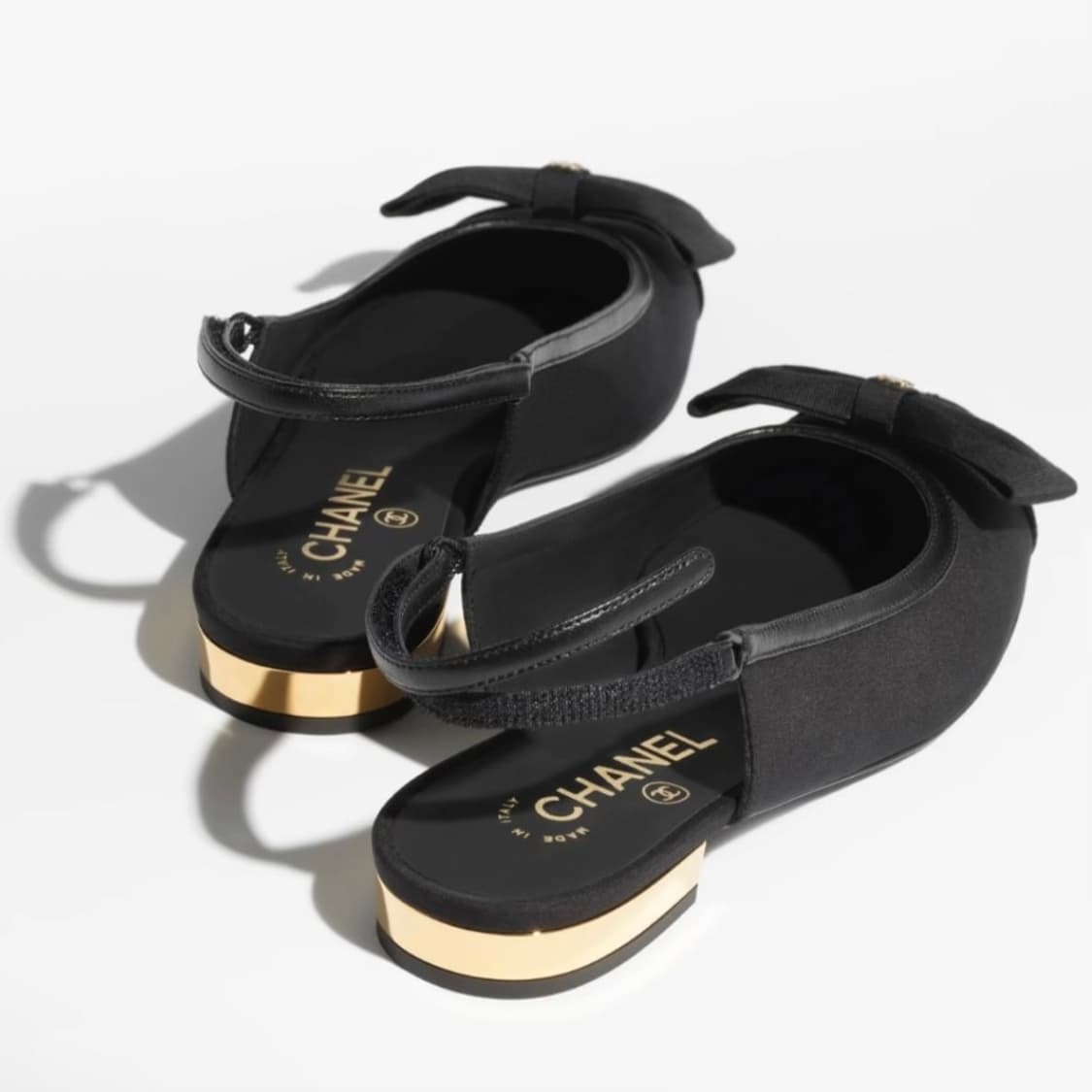 샤넬 리본 로고 슬링백 (블랙) 상품이미지2
