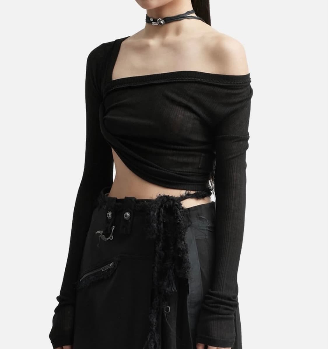 Hyein Seo 트위스트 롱 슬리브 [0] 상품이미지1