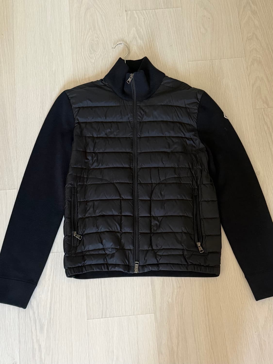 [M] 22FW 몽클레어 트리콧 니트패딩 (김현우) 상품이미지1