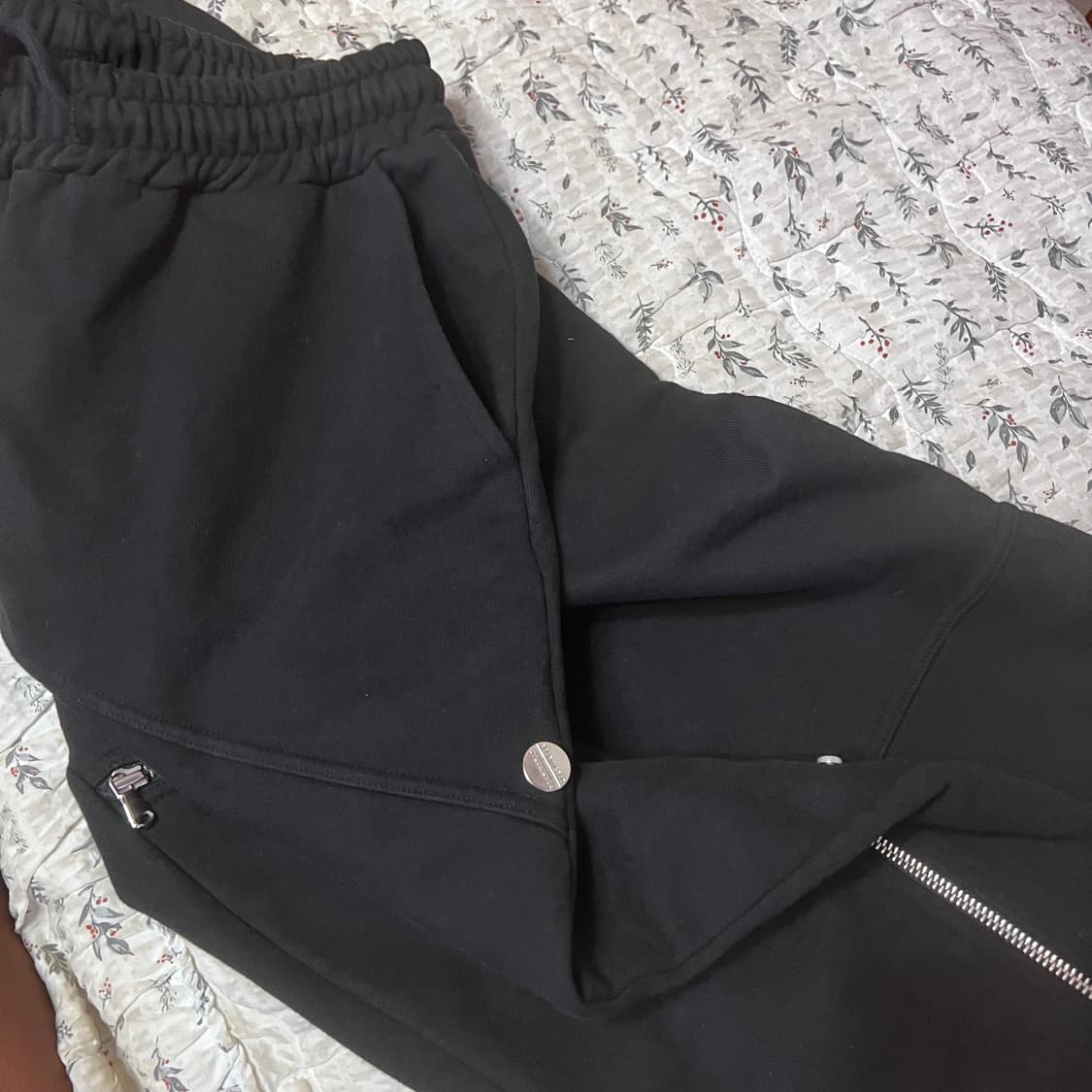 [L] 로어링가드 오블리크 지퍼 헤비 웨이트 팬츠 블랙 상품이미지6