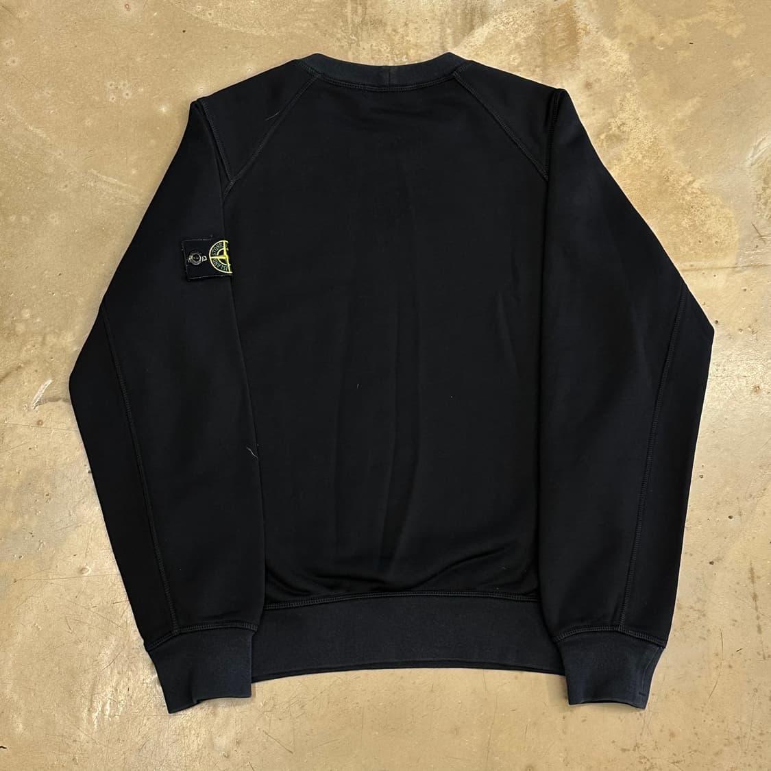 10 스톤아일랜드 여성용 블랙 맨투맨 상품이미지3