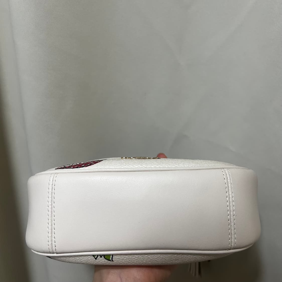 코치 미니 크로스백 스트로베리 (택포) 상품이미지4