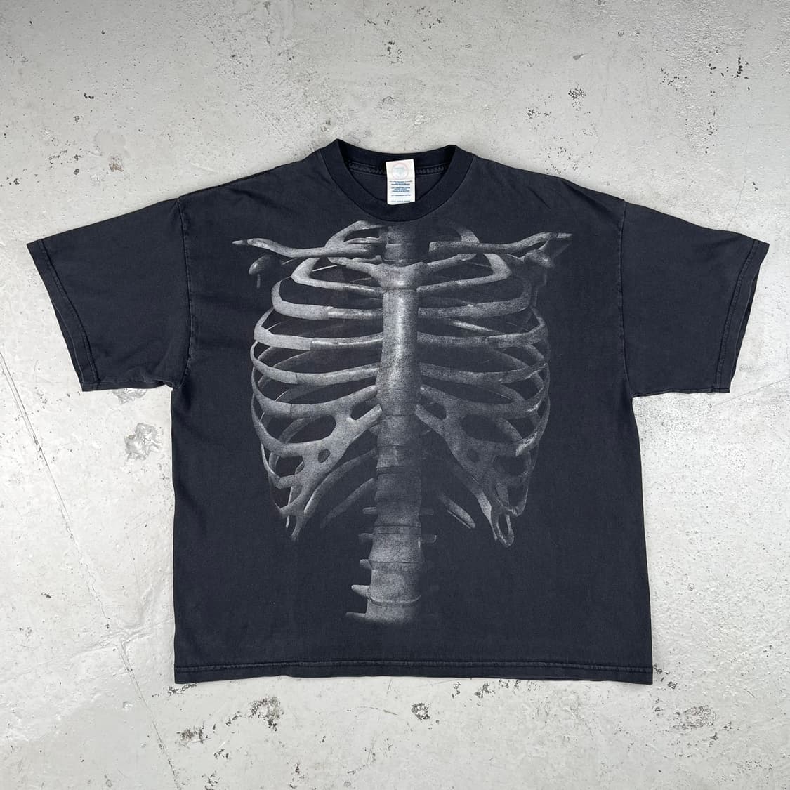 빈티지 3D Skeleton Rib Cage 반팔티 상품이미지1