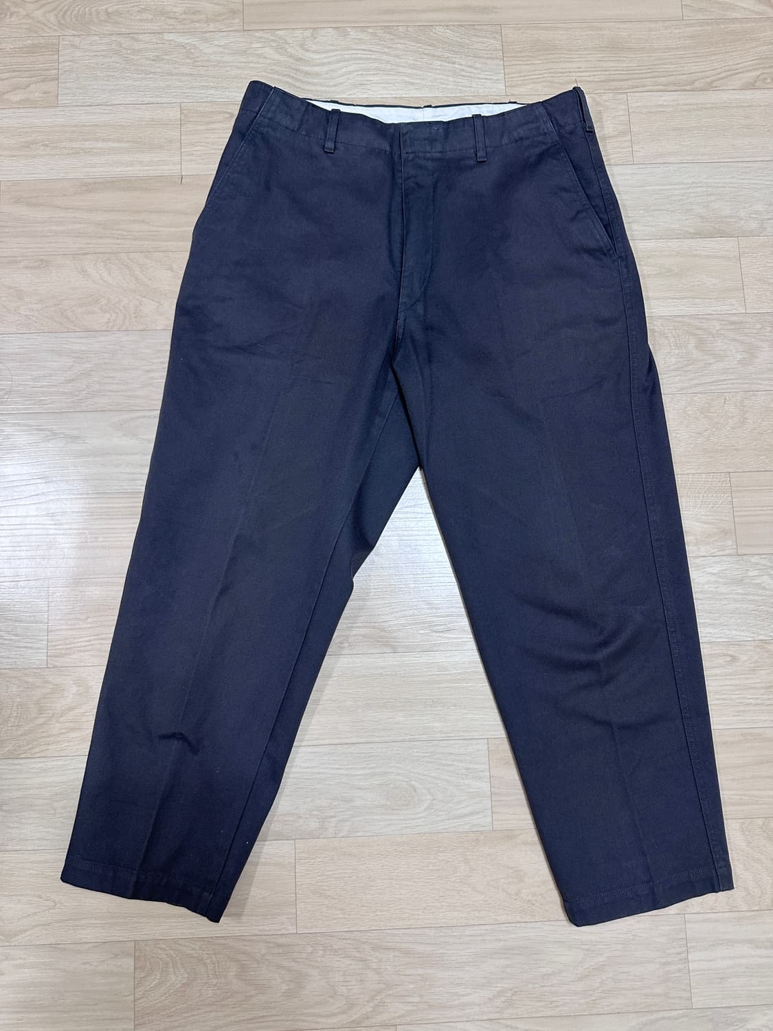 [85]유니클로 U 와이드 테이퍼드 앵클치노 팬츠 그레이 상품이미지2