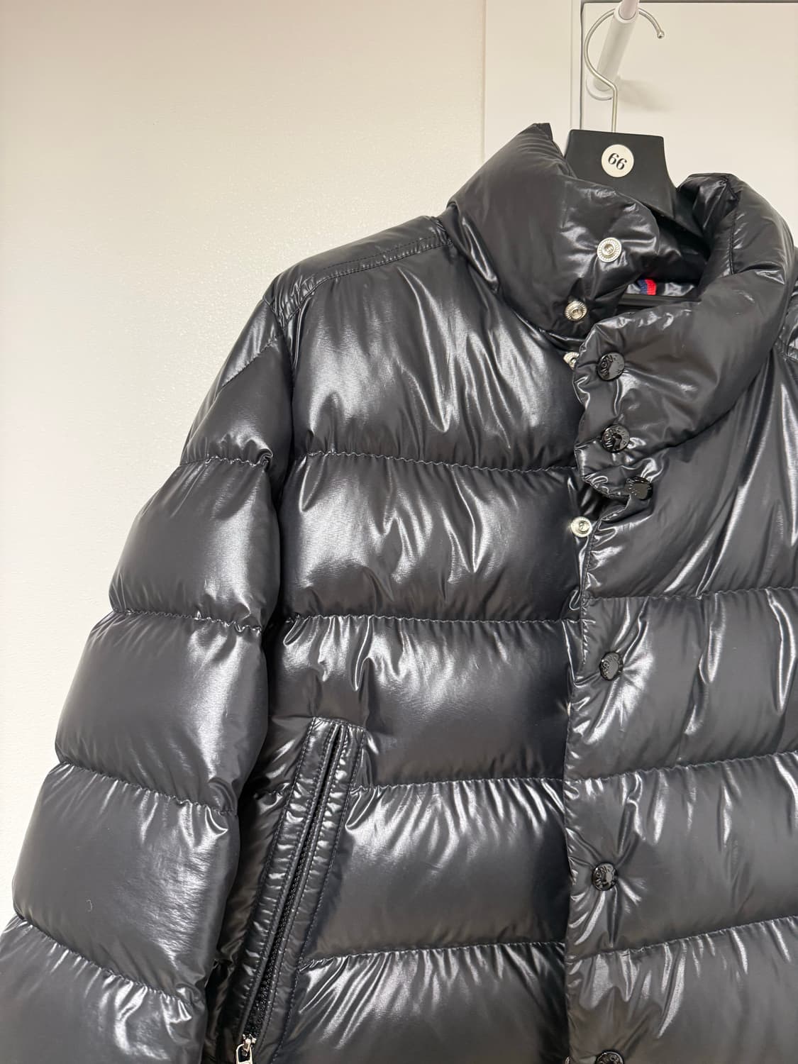 [100-105사이즈] 몽클레어 24fw Lule 룰레 숏패딩 유광 블랙 상품이미지2