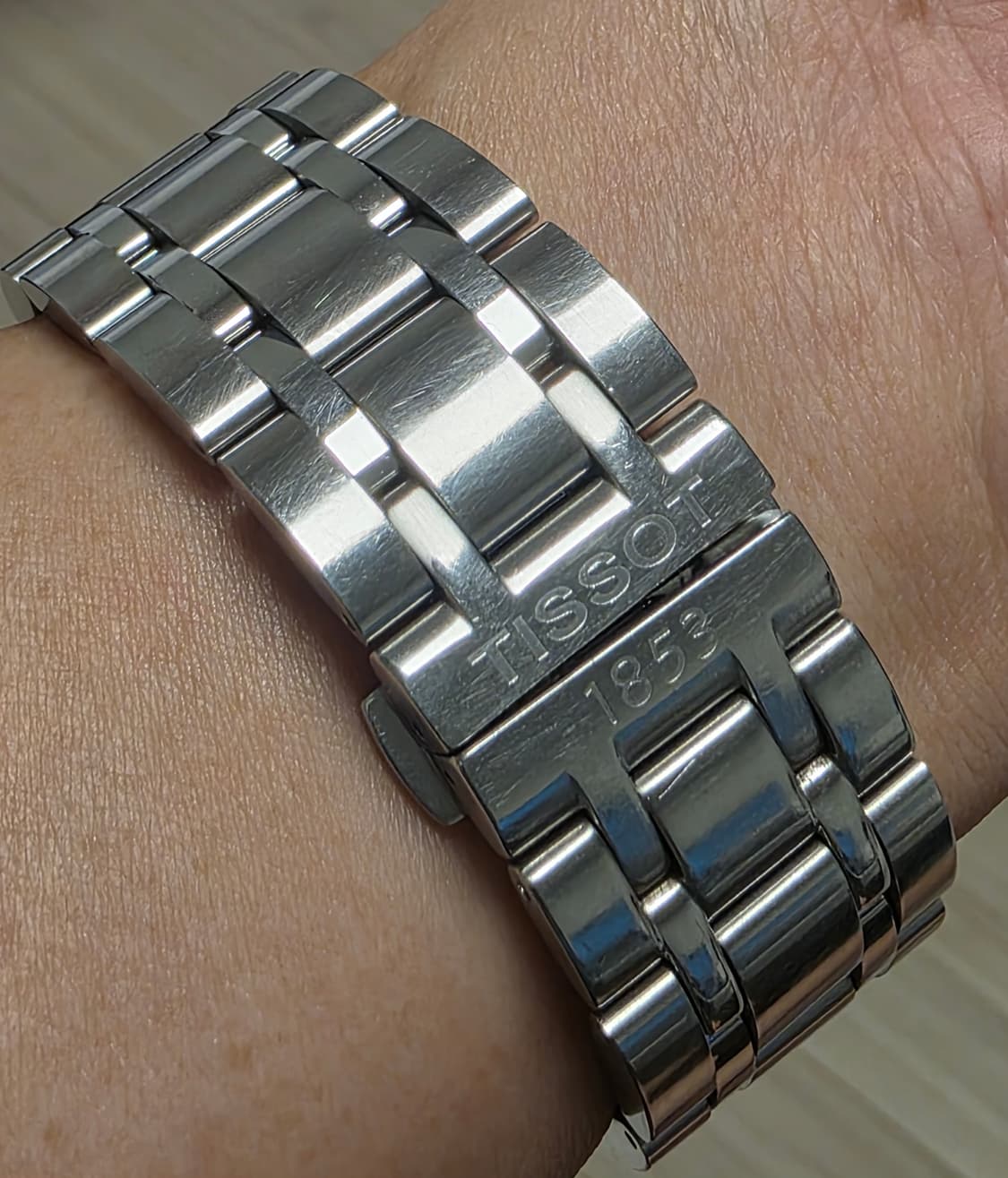 티쏘 (TISSOT) T0356171103100 쿠튀리에 실버화이트 크로 상품이미지2