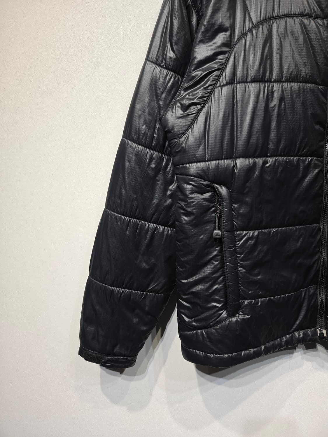 노스페이스 블랙 엑셀로프트 경량 패딩 자켓 상품이미지4