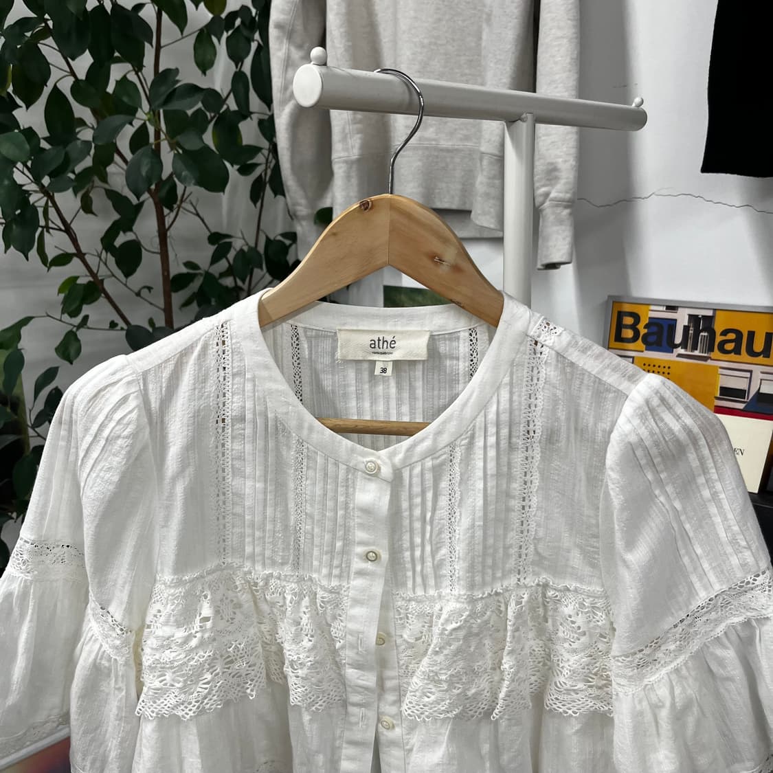 아떼 바네사브루노 레이스 크롭 블라우스 38 상품이미지2