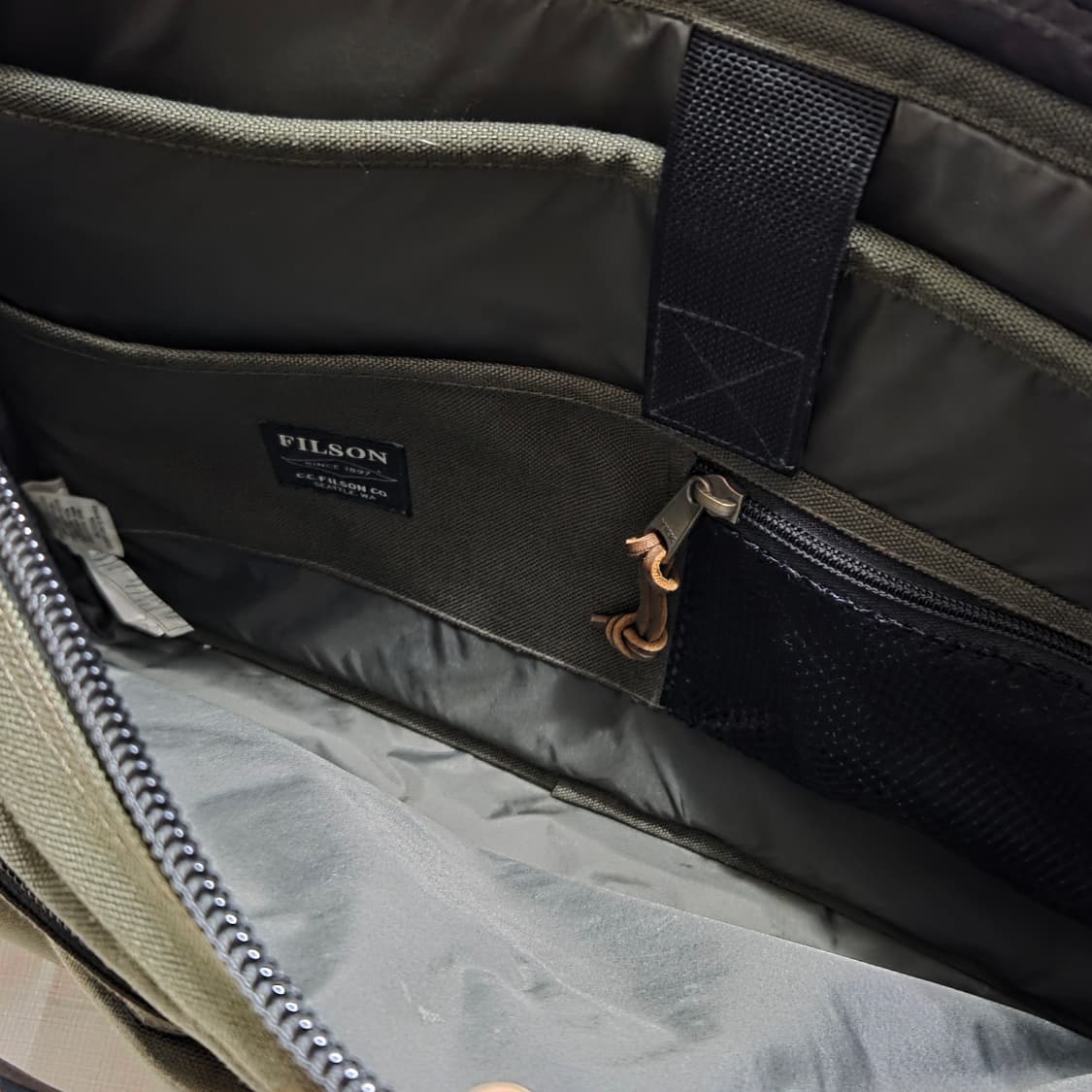 필슨 878 드라이든 브리프케이스 오터그린 상품이미지4