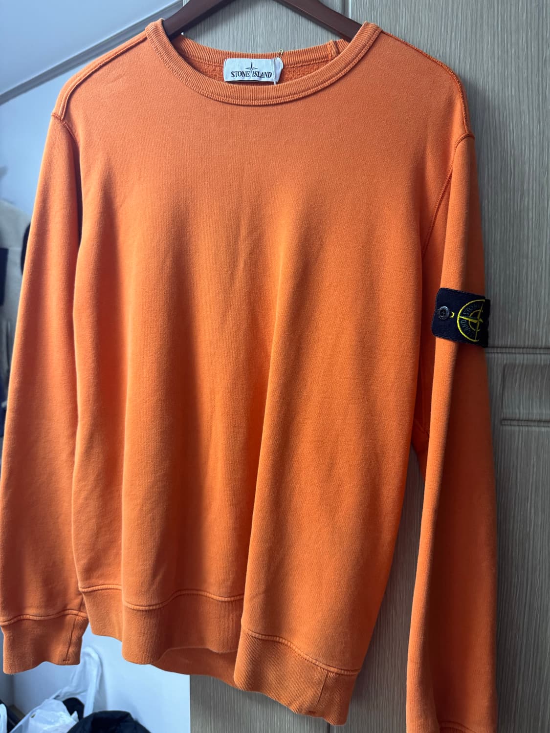 L) 정품큐알 스톤아일랜드 맨투맨 상품이미지1