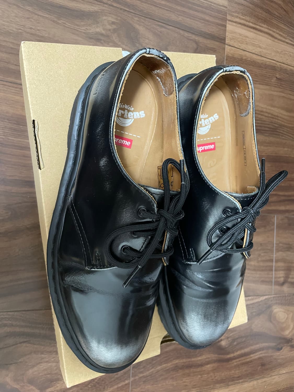 Dr. Martens x Supreme 1461 Gray Silver 상품이미지2