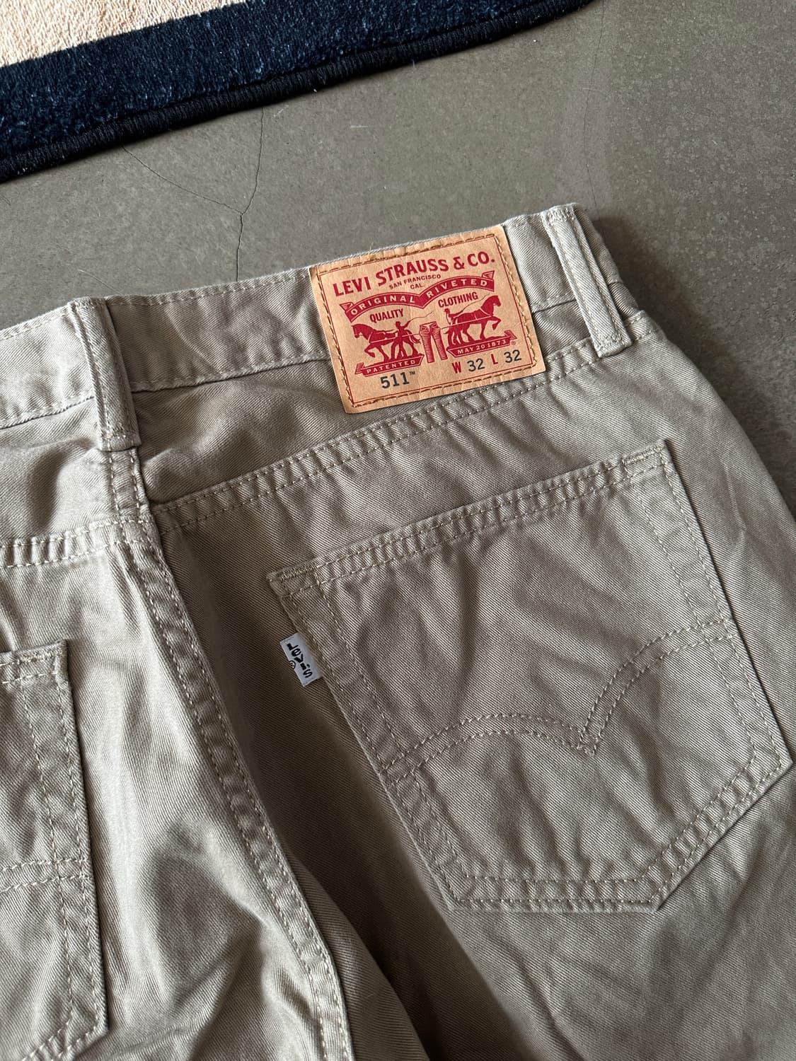 Levi’s 511 Slim Fit Beige Pants 상품이미지2