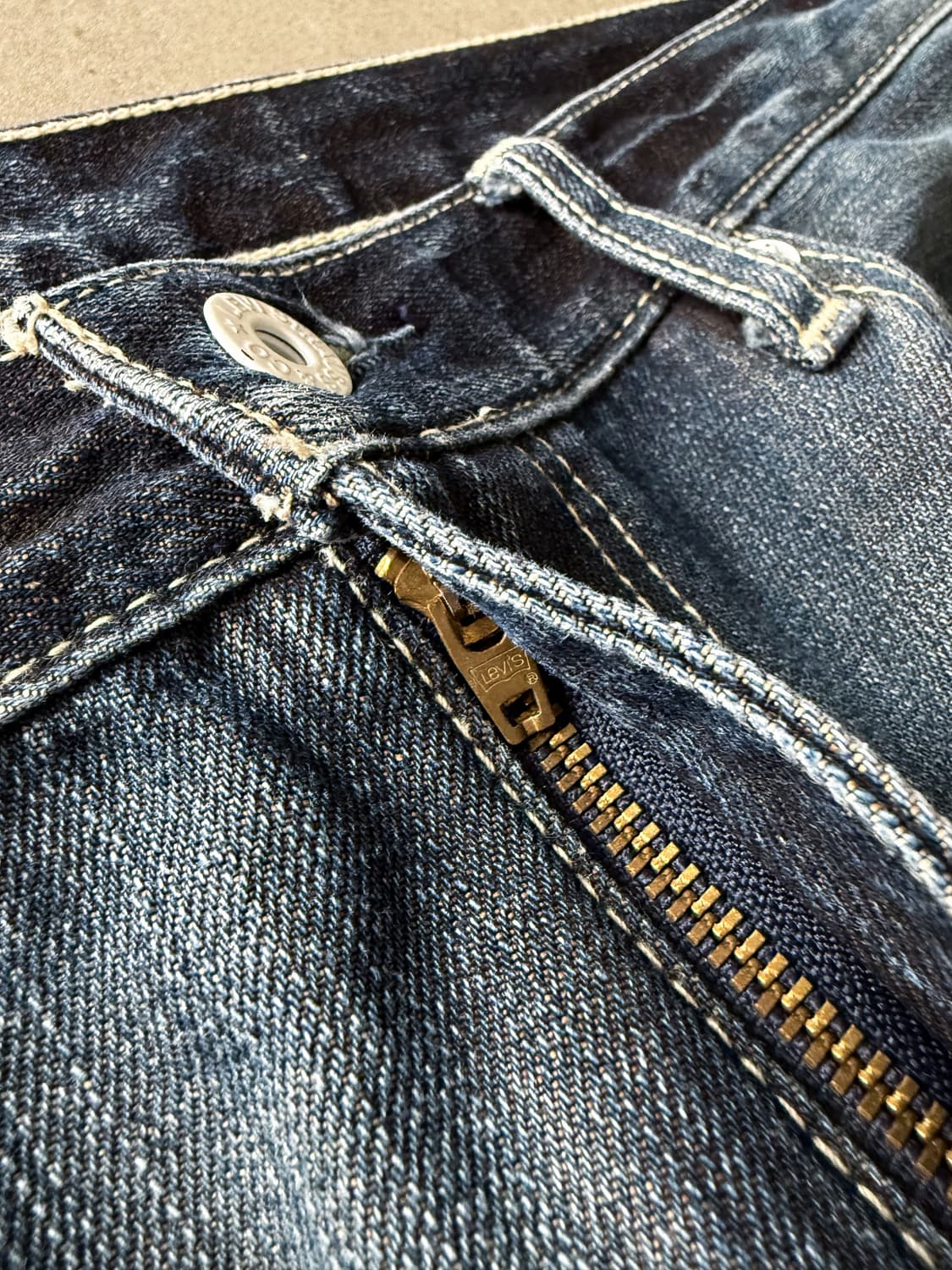 Vintage Levi's 523 Washing Denim Pants 상품이미지4