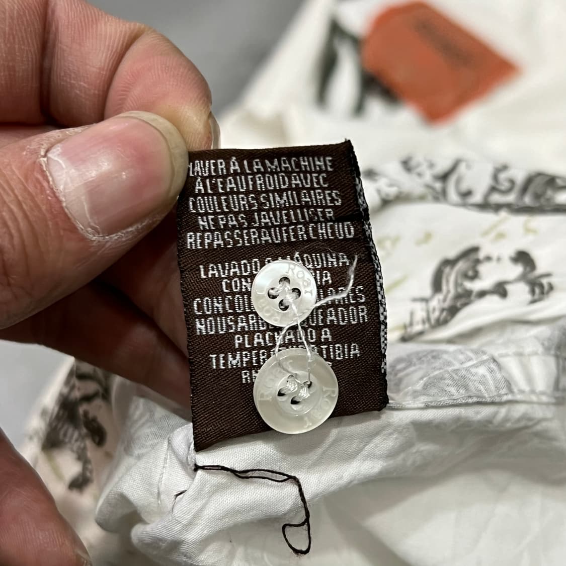  Roar 자수 레터링 그래픽 셔츠 y15028 상품이미지9