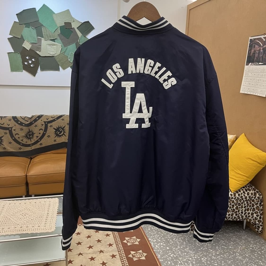 뉴에라 올드스쿨 레트로 새틴 바시티 자켓 110 C09875 상품이미지4