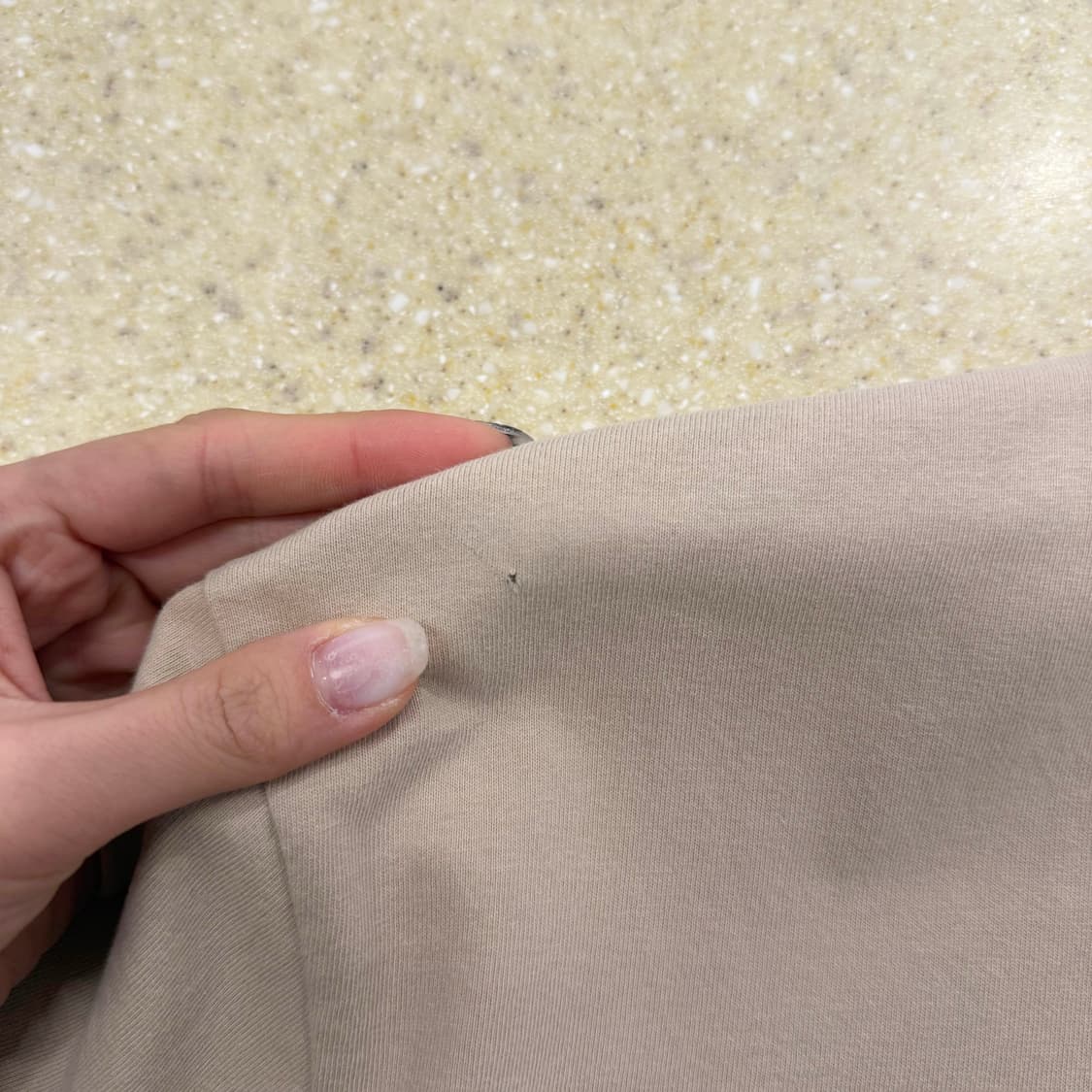 캘빈클라인 진스 반팔 티셔츠 레터링 로고 프린팅 디테일 베이지 상품이미지9