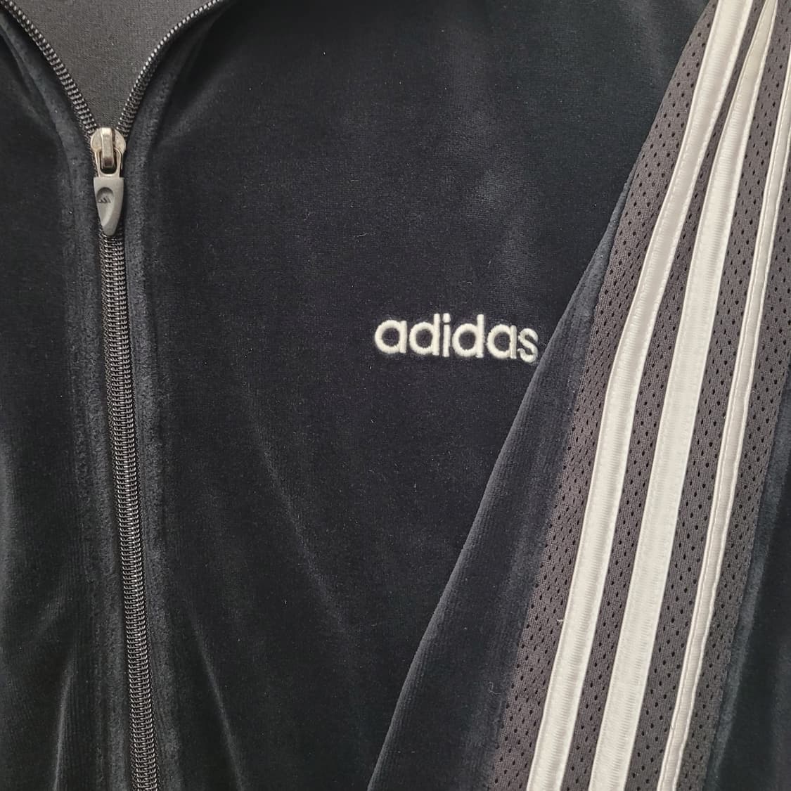 아디다스 벨루아 벨벳 삼선 트랙탑  상품이미지4
