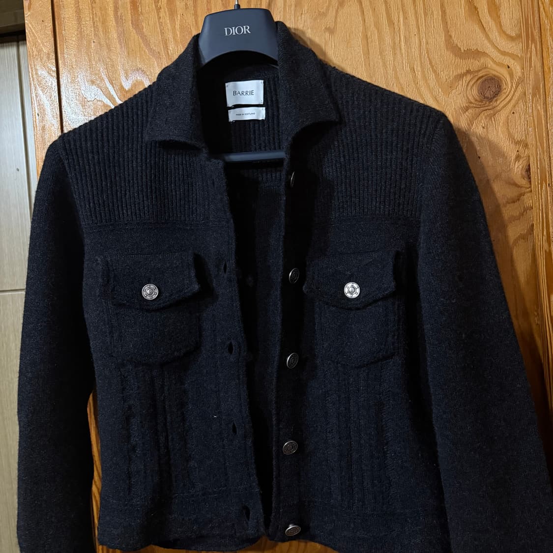 배리(Barrie) 캐시미어 자켓 판매 합니다. 상품이미지7