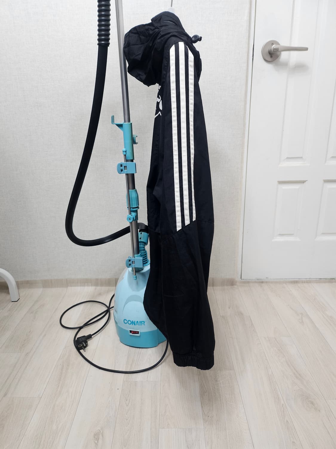 (100~105)L☆초대장급☆ 아디다스 리버풀 [검흰] 레인자켓 비람막이 상품이미지5