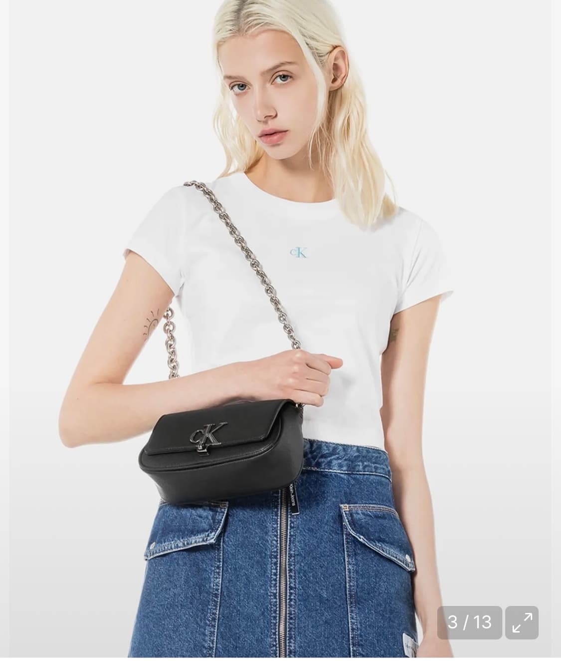 [1회착용] 캘빈클라인 블랙 미니멀 모노그램 체인 숄더백 상품이미지7