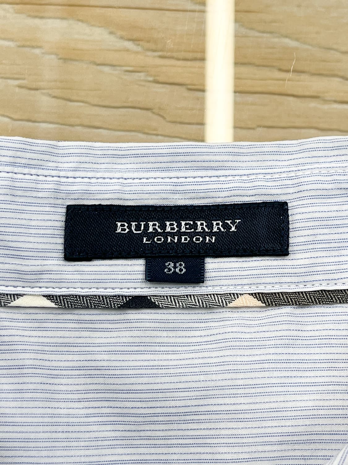 버버리 프릴 블라우스 셔츠 상품이미지6