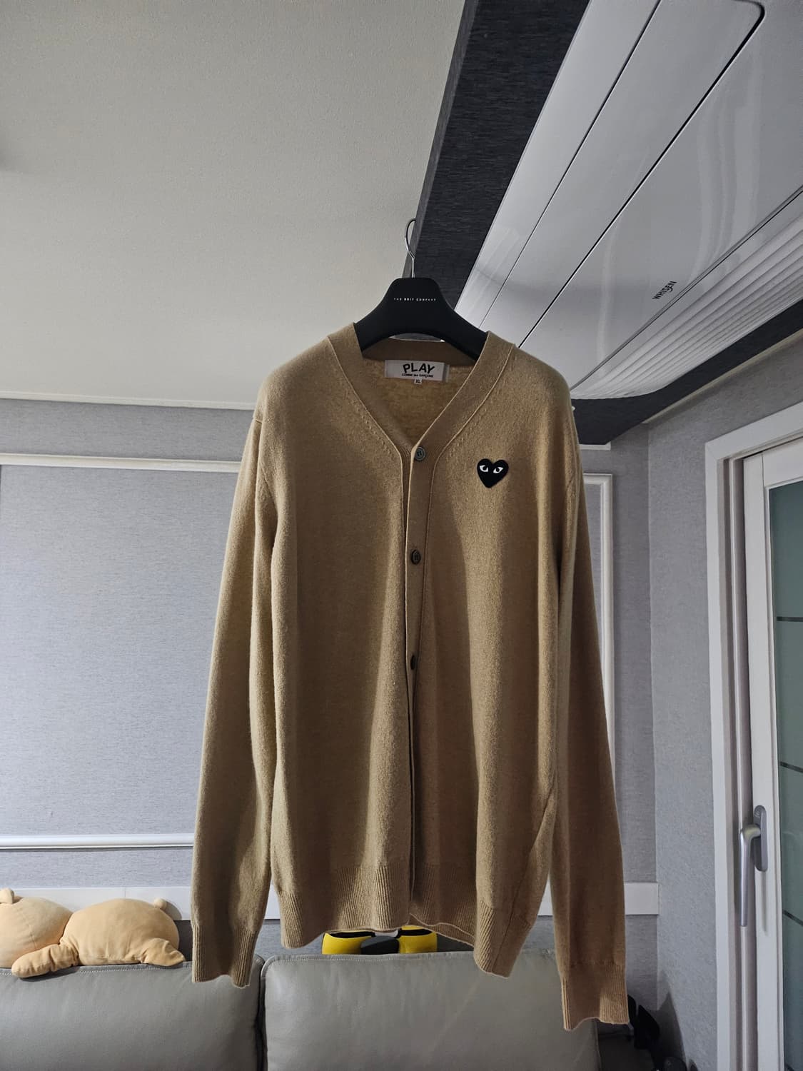 [거의 새것] 꼼데가르송 베이지 가디건 xl 상품이미지1