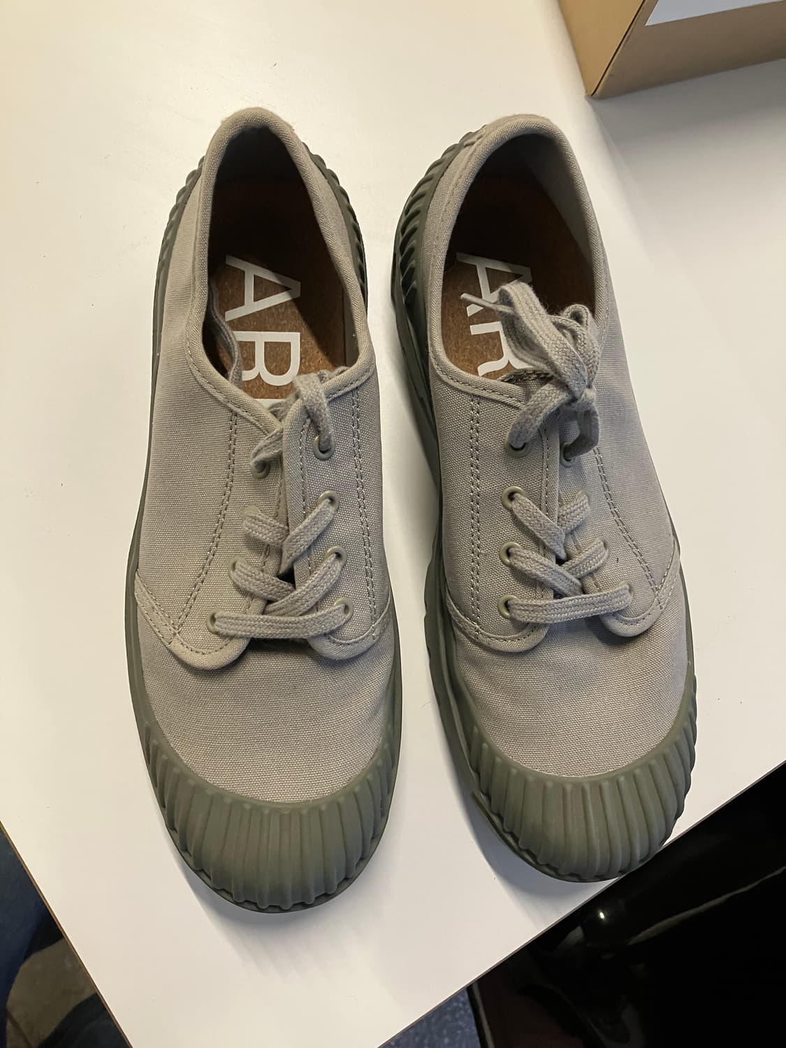 아르켓 스니커즈 카키/ 그레이 45 상품이미지2