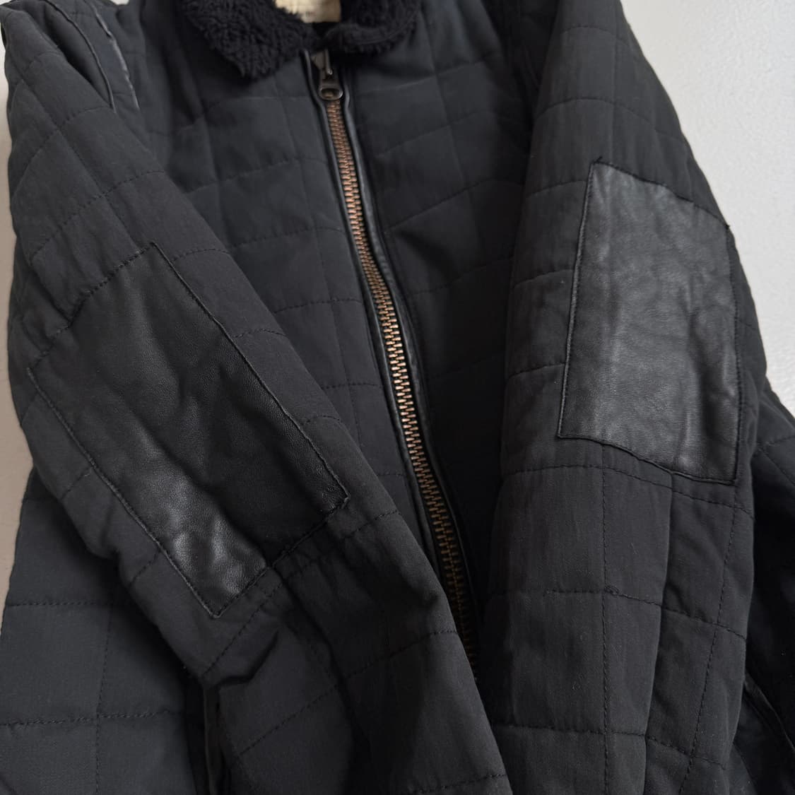 쟈딕앤볼테르 퀼팅 더플지퍼 퍼 자켓 상품이미지4