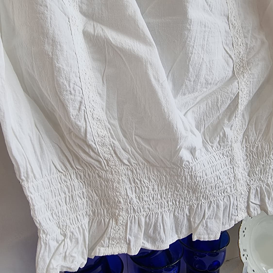 화이트 레이스 오프숄더 블라우스 상품이미지2