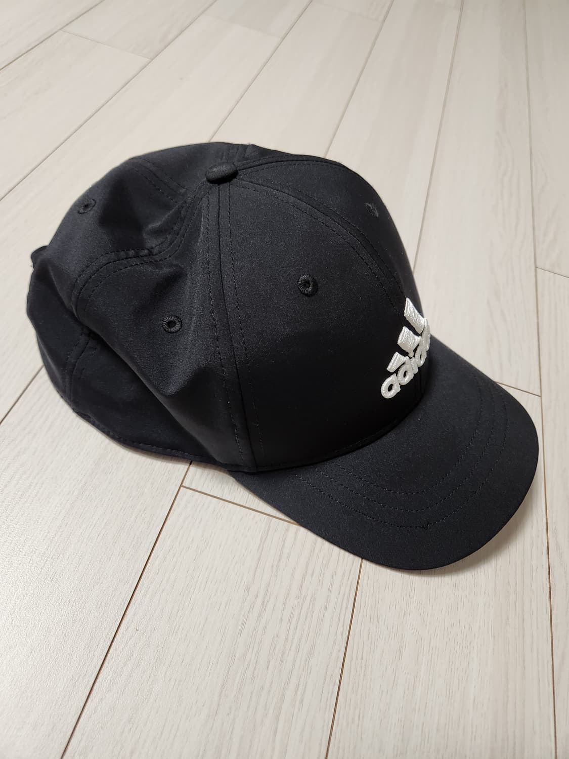 새상품급)아디다스 골프 투어 볼캡 사이즈57-60cm

두번썻어요

여러 상품이미지3